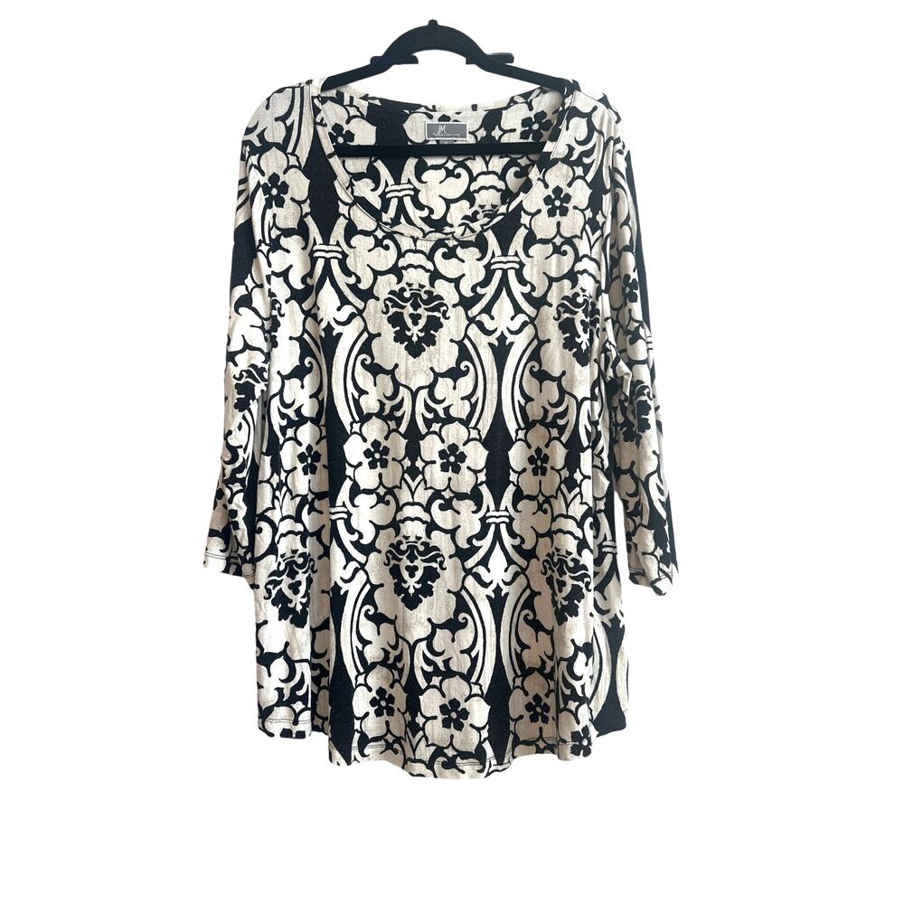 JM Collection Black, White, and Beige Abstract Floral Design Scoop Neck Blouse